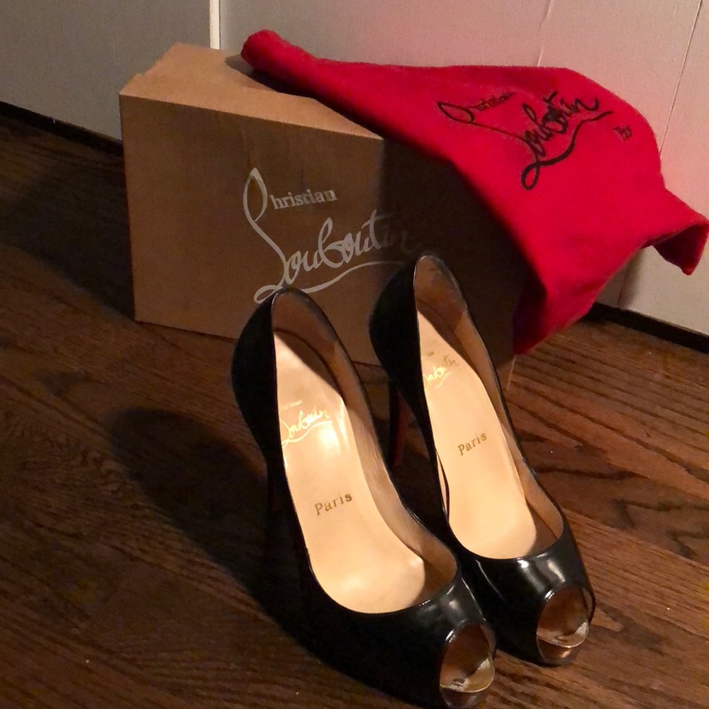 Christian Louboutin Very Prive red bottoms heels